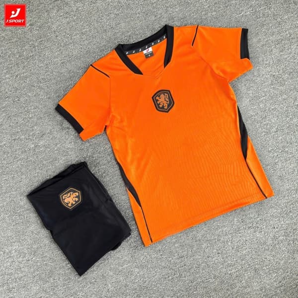 Hà Lan cam 2026 trẻ em